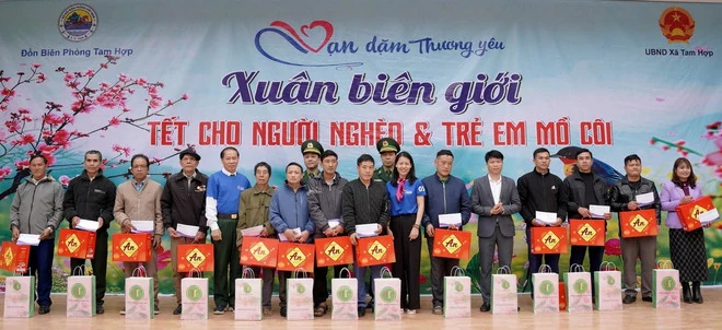 Tiếp niềm tin, thêm động lực giúp người nghèo đón Tết đầm ấm