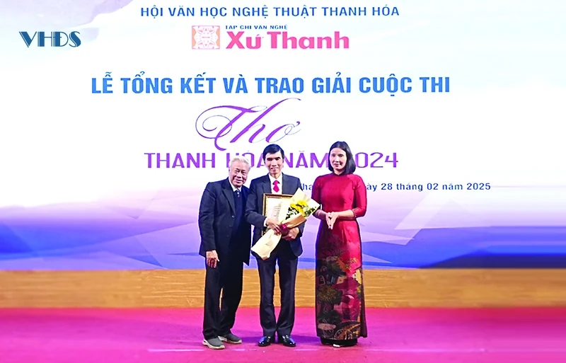 Tạc hình xứ Thanh trong những vần thơ