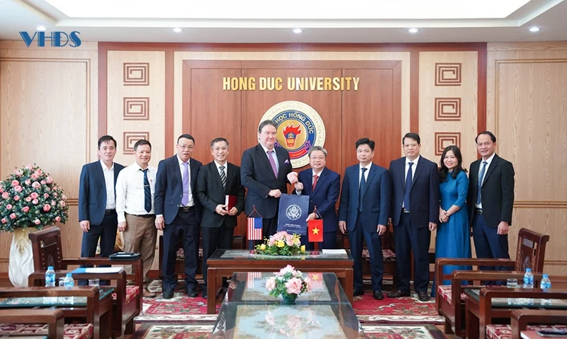 Đẩy mạnh hợp tác quốc tế về giáo dục và đào tạo trong kỷ nguyên số