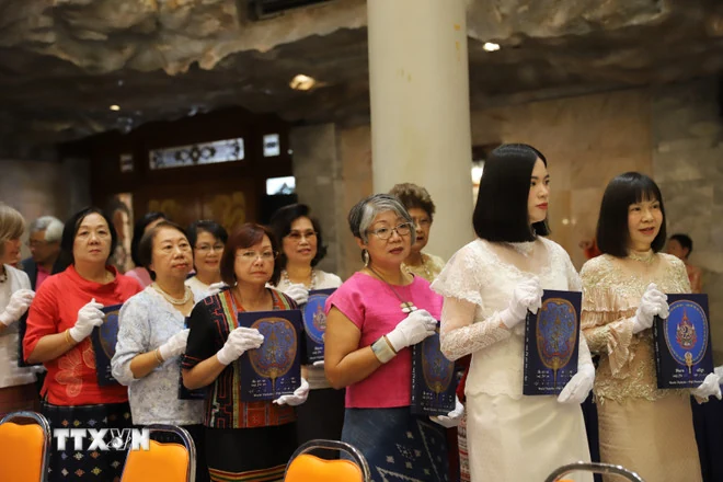 Trao nhận bộ Kinh Tam tạng Pali - điểm nhấn giao lưu tôn giáo Việt Nam-Thái Lan