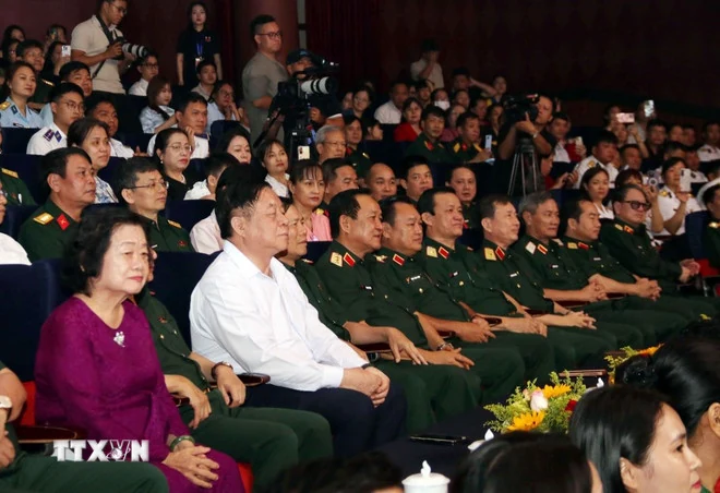 Chương trình nghệ thuật đặc biệt giao hưởng thính phòng “Bài ca Thống nhất”