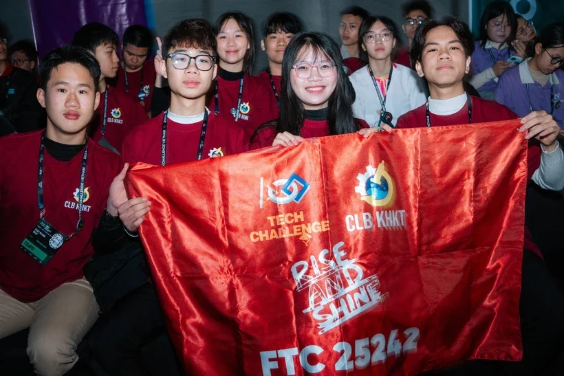 800 đội đăng ký cuộc thi về trí tuệ nhân tạo và robot dành cho học sinh Trung học phổ thông