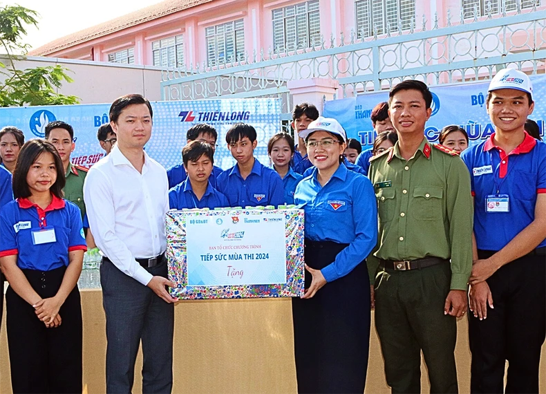 Chương trình Tiếp sức mùa thi năm 2025 sẽ có livestream giải đề ngay sau khi thi