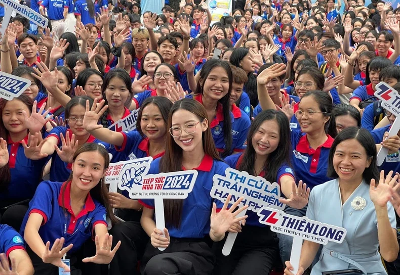 Chương trình Tiếp sức mùa thi năm 2025 sẽ có livestream giải đề ngay sau khi thi