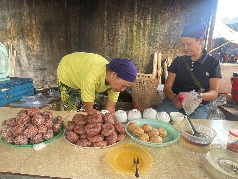 Cuối tuần thăm chợ phố Đoàn