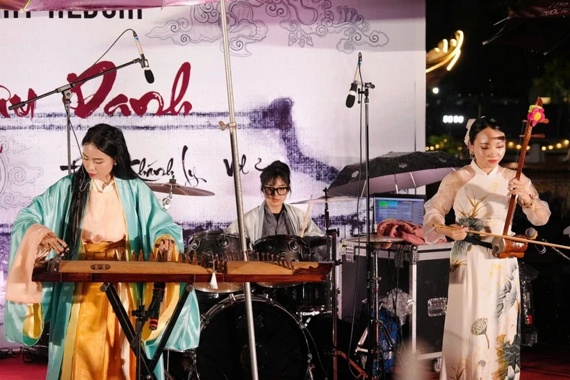 Album Sử đá lưu danh: Âm nhạc đương đại phản ánh tinh hoa đạo học