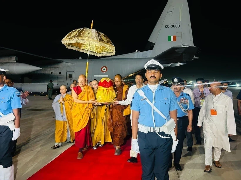 Xá lợi Đức Phật trở về Ấn Độ, khép lại hành trình hành hương lịch sử tại Việt Nam