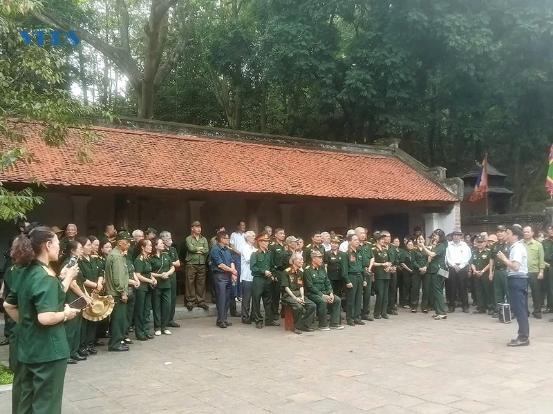 Khơi dậy sức hấp dẫn của du lịch về nguồn