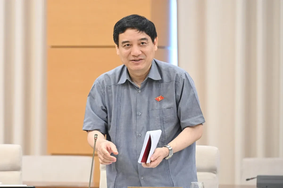 Dự thảo Luật Nhà giáo không cấm dạy thêm, học thêm