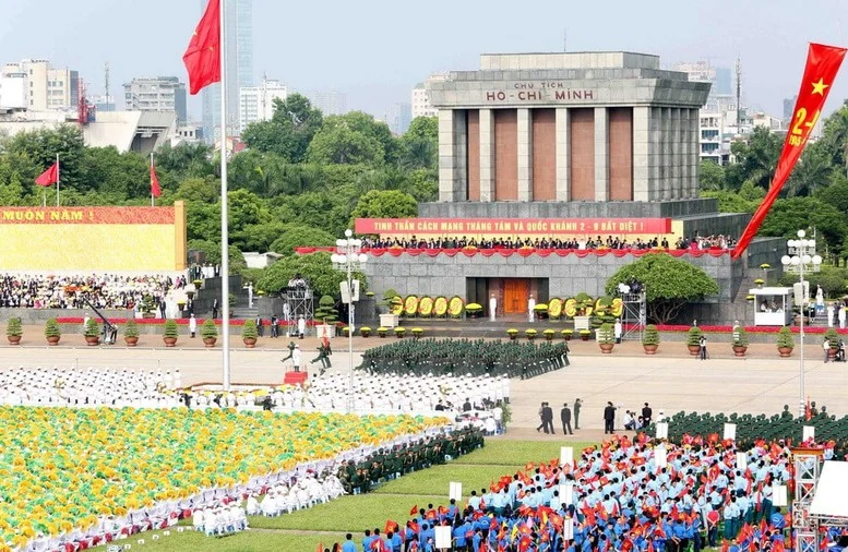 Khẩn trương hoàn thiện, ban hành Đề án diễu binh, diễu hành trong tháng 6/2025