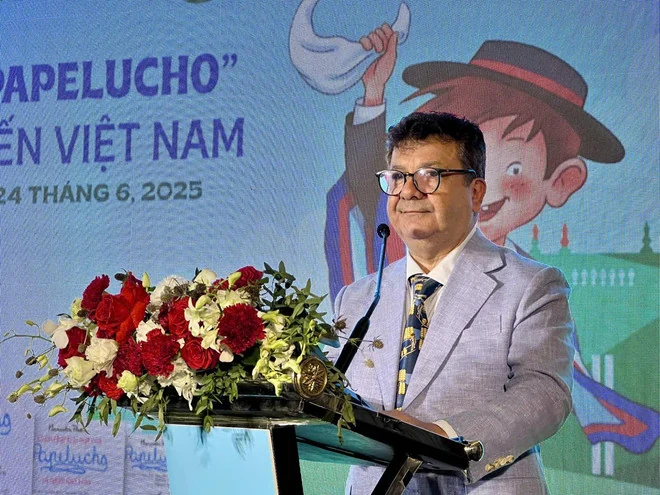 Ra mắt bộ truyện thiếu nhi kinh điển Chile “Papelucho” tại Việt Nam