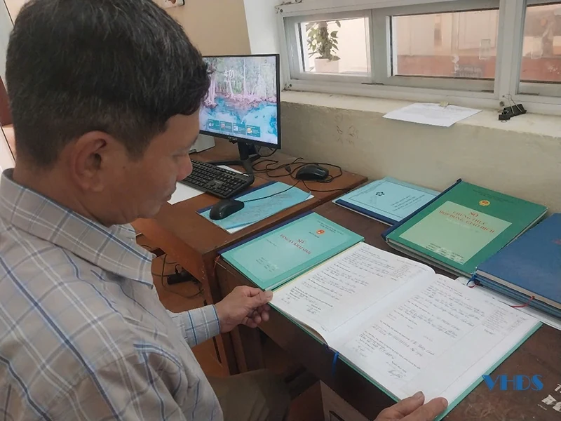 Non cao còn lời ru buồn? (Bài 2): Những đứa trẻ mang họ mẹ