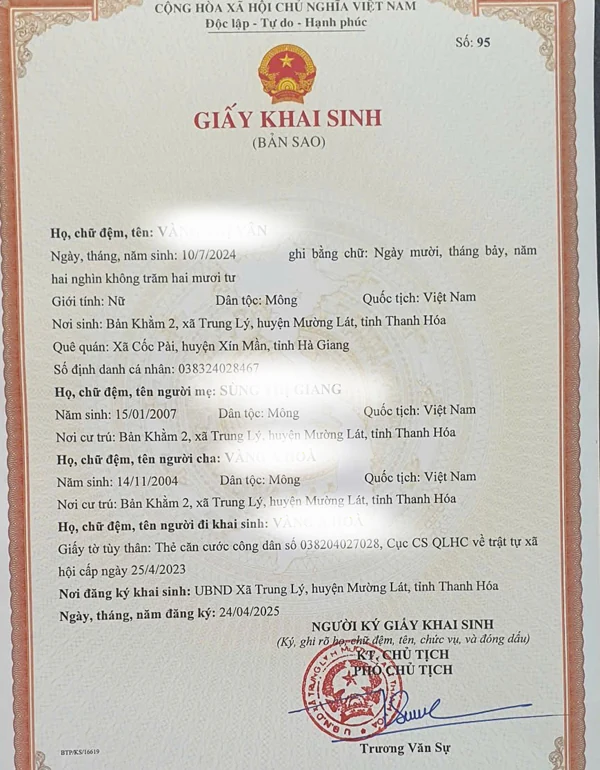 Non cao còn lời ru buồn? (Bài 2): Những đứa trẻ mang họ mẹ