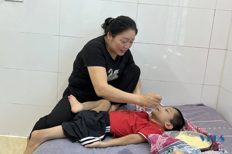 Nhân Ngày gia đình Việt Nam 28/6: Nơi tình yêu bắt đầu và mãi mãi (Bài 2): Những đứa trẻ gọi nhau là “gia đình”