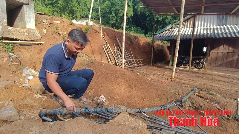 Đưa nước sạch lên vùng cao