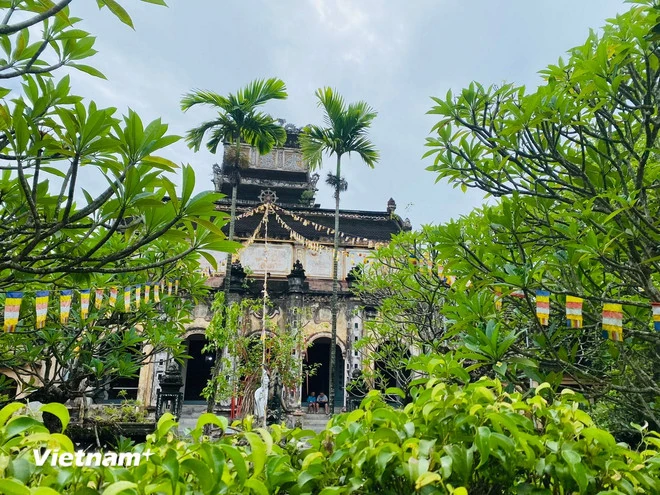 Chùa Cổ Lễ - ngôi cổ tự có kiến trúc độc đáo nhất Việt Nam