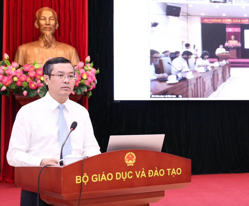 Bộ GD-ĐT phát động phong trào thi đua chuyển đổi số và bình dân học vụ số