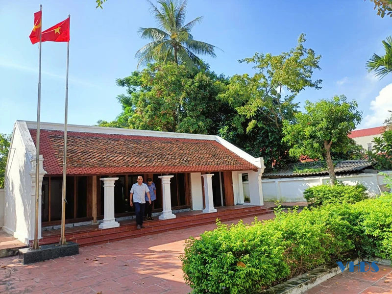 Tháng Tám trên quê hương Thiệu Toán