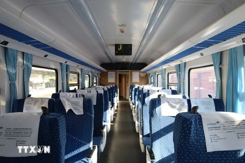 Chính thức vận hành đoàn tàu chất lượng cao tuyến Hà Nội-Quảng Trị