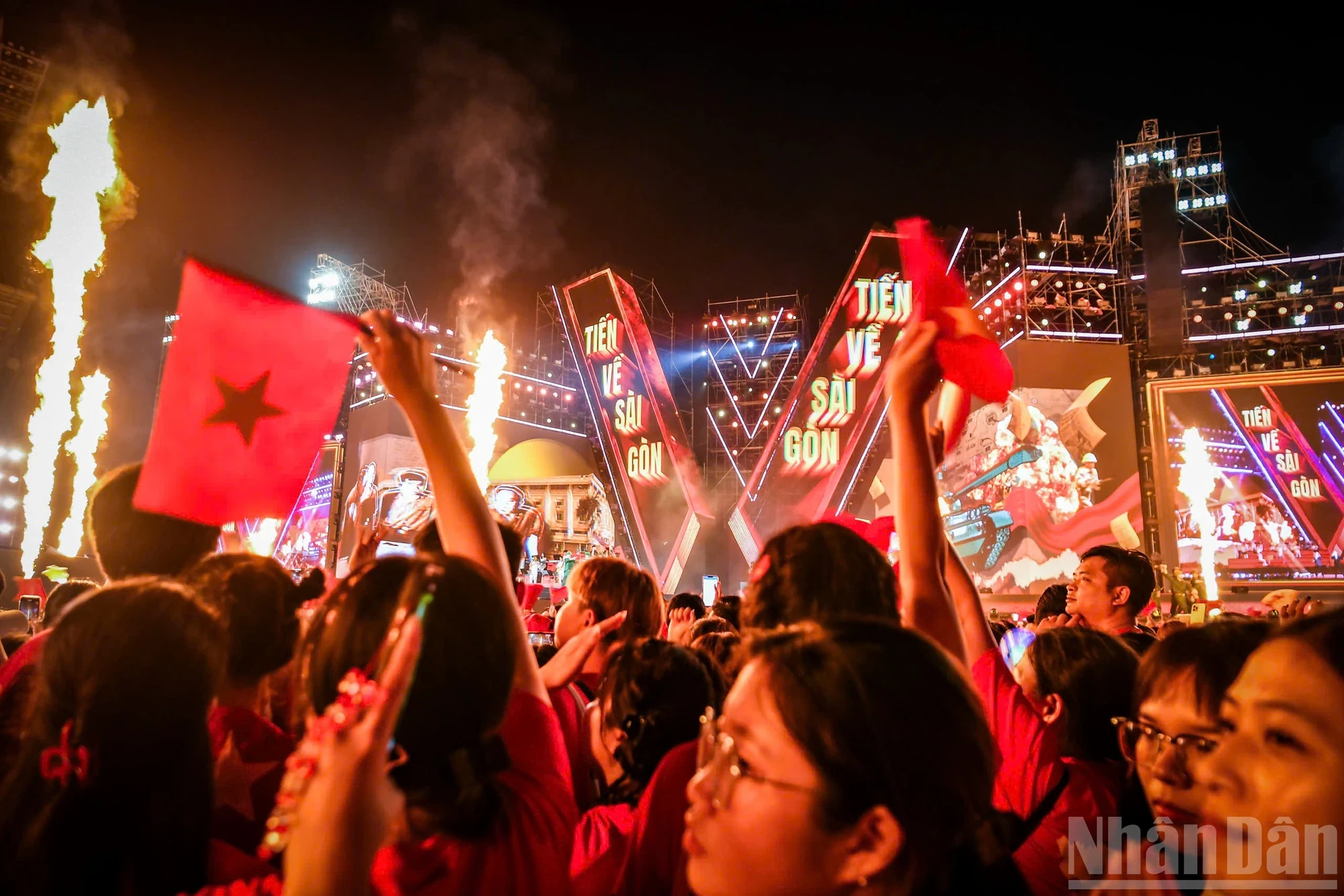 Bùng nổ cảm xúc concert “Tổ quốc trong tim”
