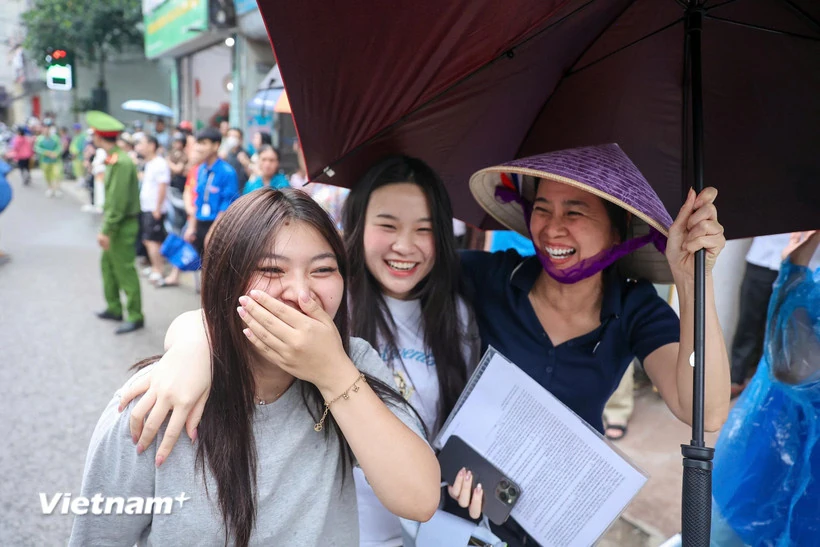 Xuất hiện nhiều ngành học có điểm chuẩn “đỉnh nóc kịch trần” 30 điểm