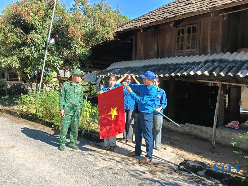 Ngày độc lập (Bài 3): Đồng bào thượng du đón Tết Độc lập
