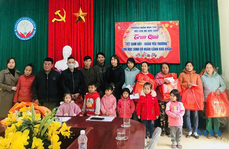 Miễn học phí - “bước ngoặt lịch sử” (Bài 2): Đường đến trường rộng mở