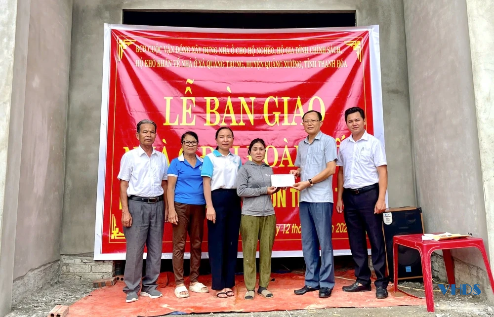 “Chung tay xóa nhà tạm, nhà dột nát” - Chương trình nhân văn của Đảng