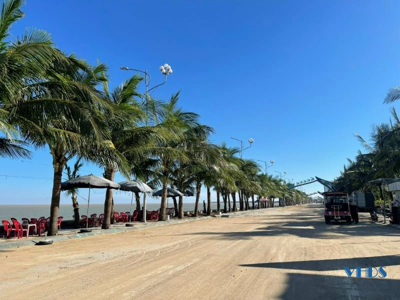 Khu du lịch biển Hải Tiến sẵn sàng đón khách sau bão số 10