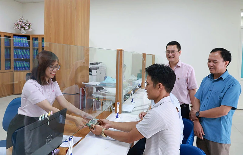 Chắp cánh ước mơ cùng sinh viên học ngành STEM
