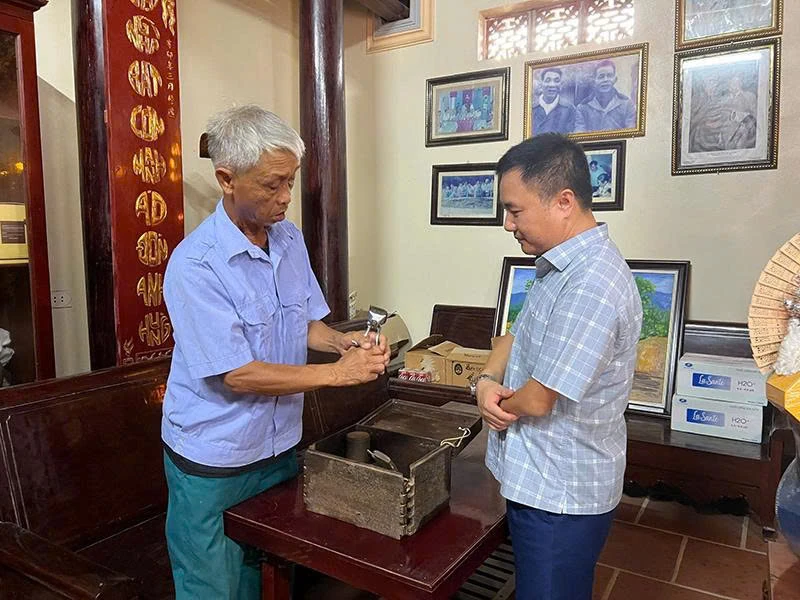 Giữ “hồn” hiện vật