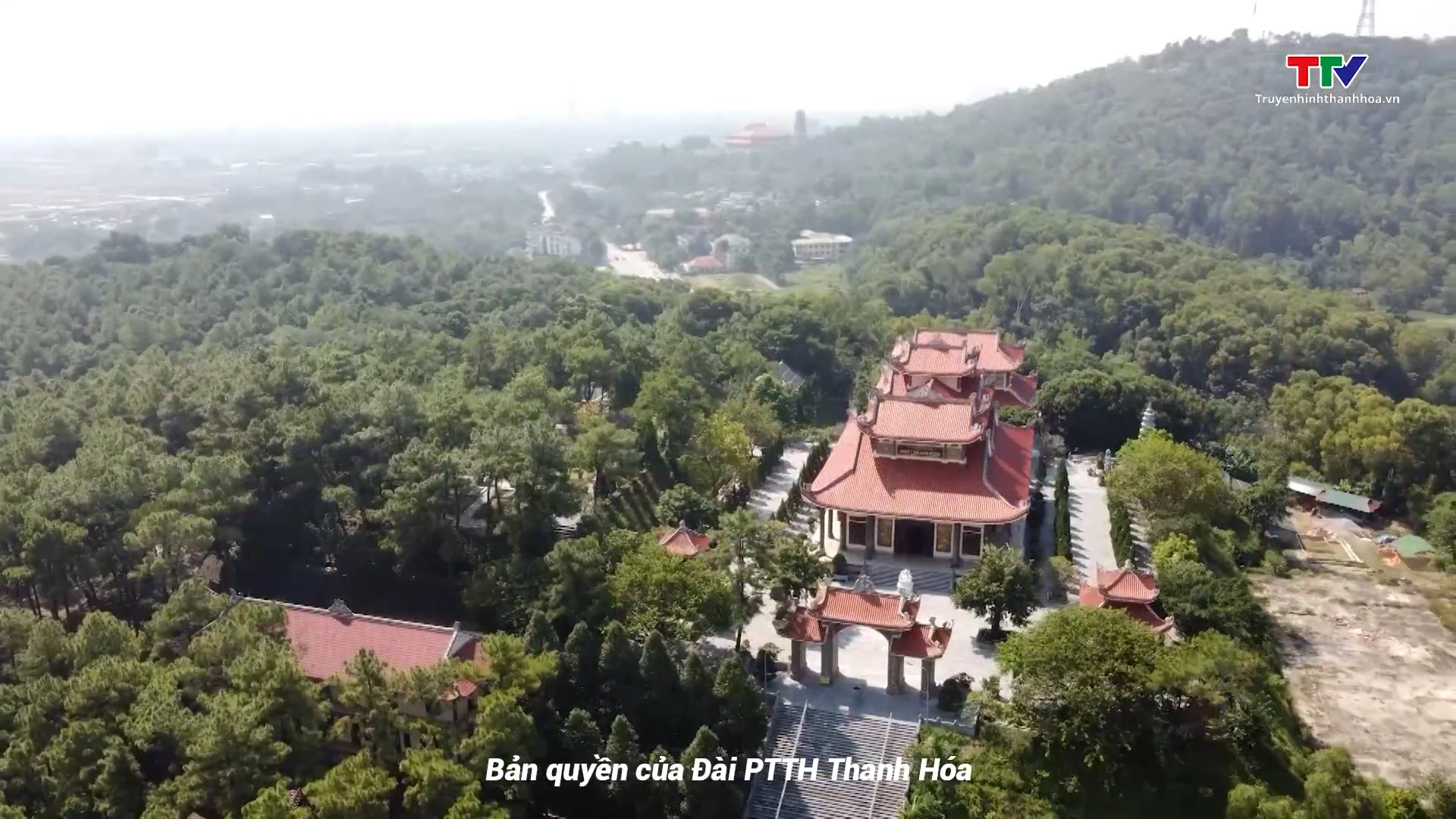 Vẻ đẹp thanh tịnh của Thiền viện Trúc Lâm Hàm Rồng