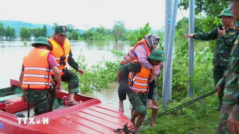 Tập trung ứng phó mưa lũ, đặt an toàn tính mạng cho Nhân dân lên trên hết