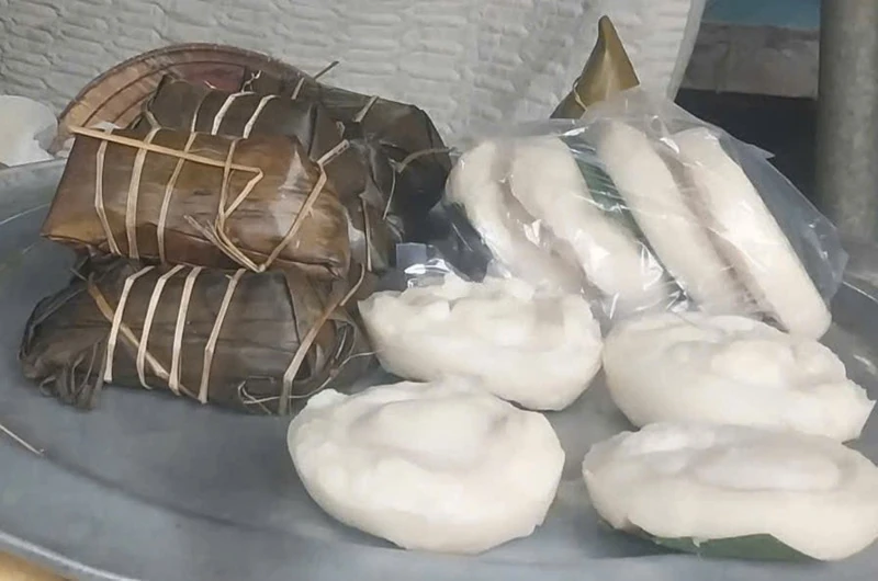 Luấn quấn chợ Hội...