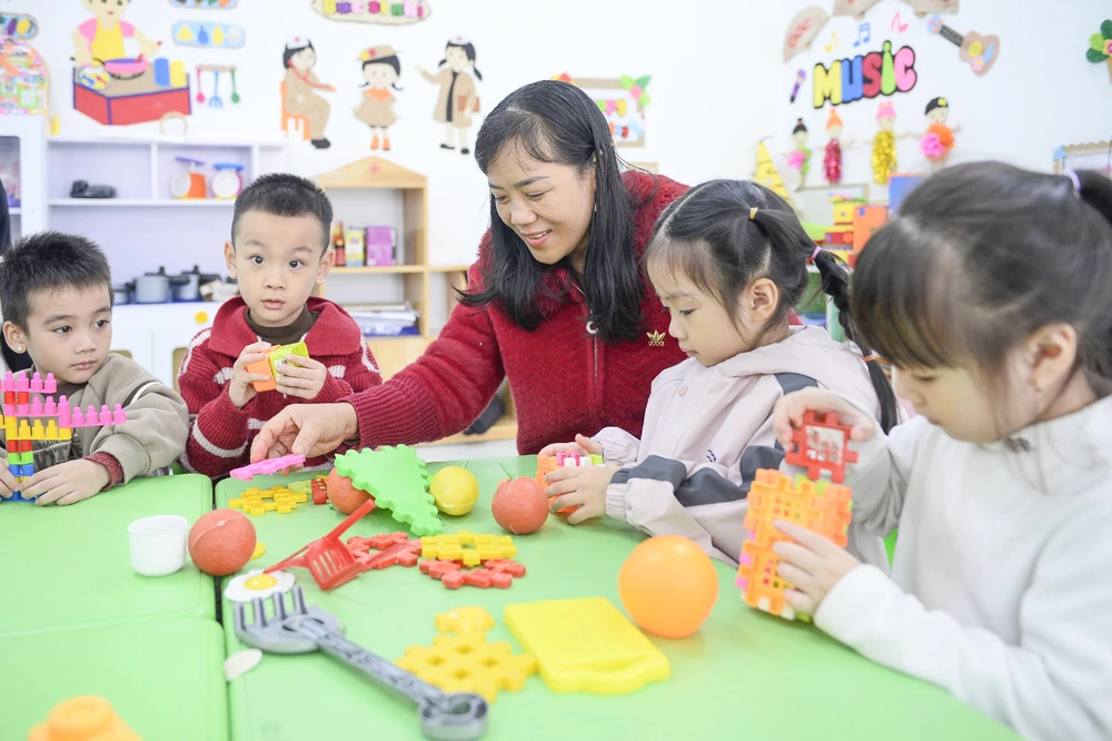 Gieo chữ ở Biện Sơn