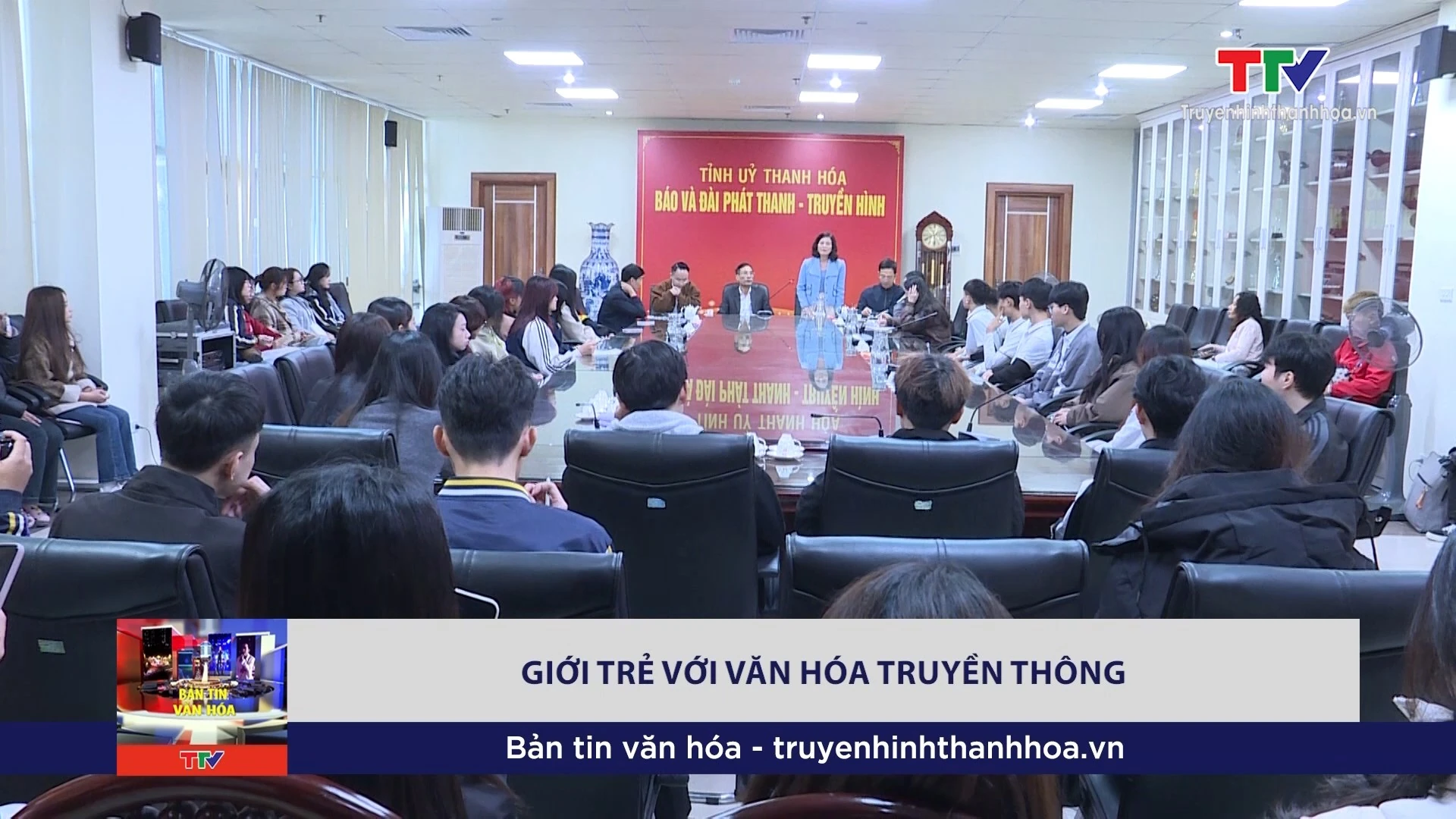 Đôi mắt và bàn tay