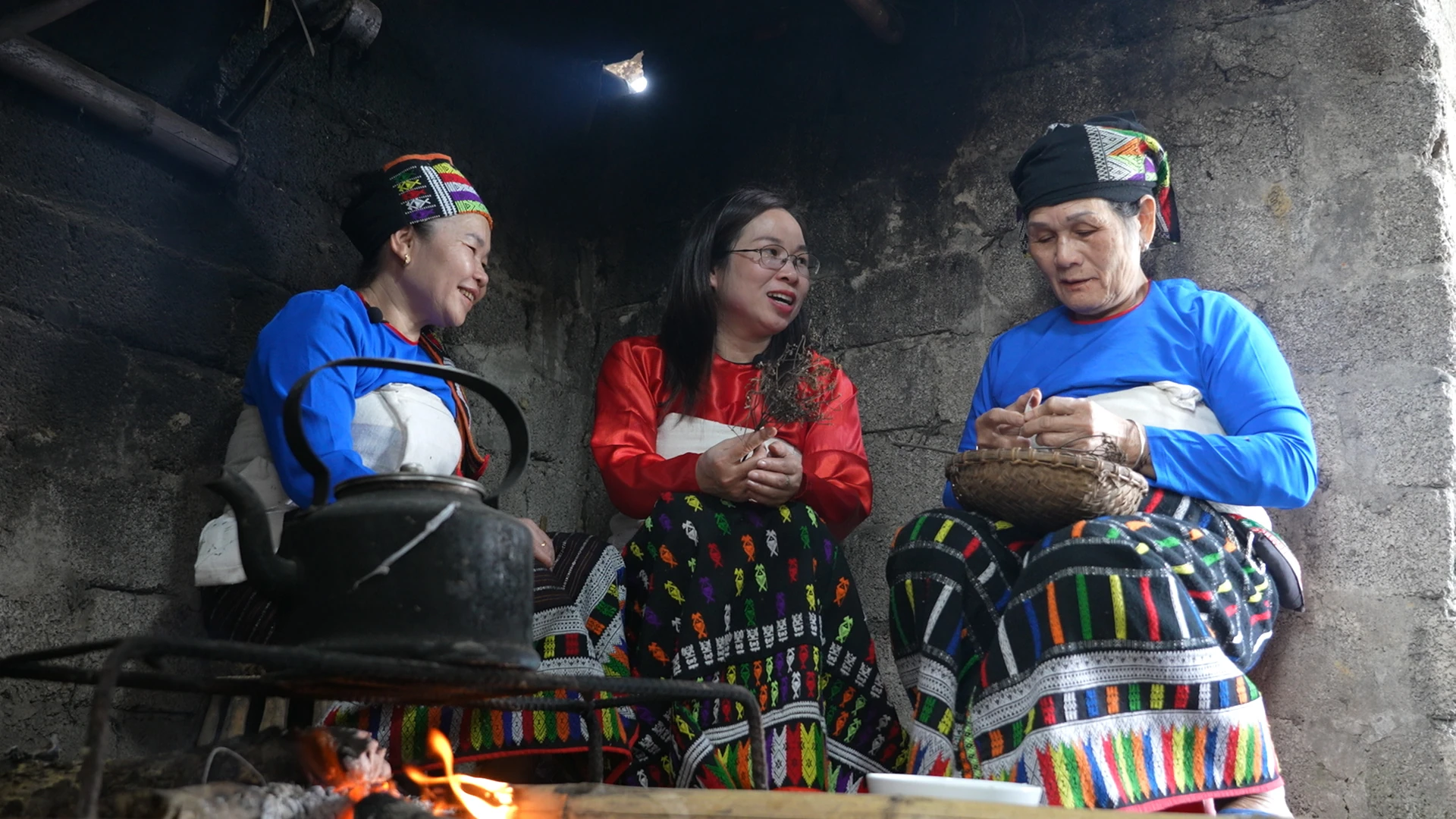 Độc đáo món thịt chua của đồng bào Thái