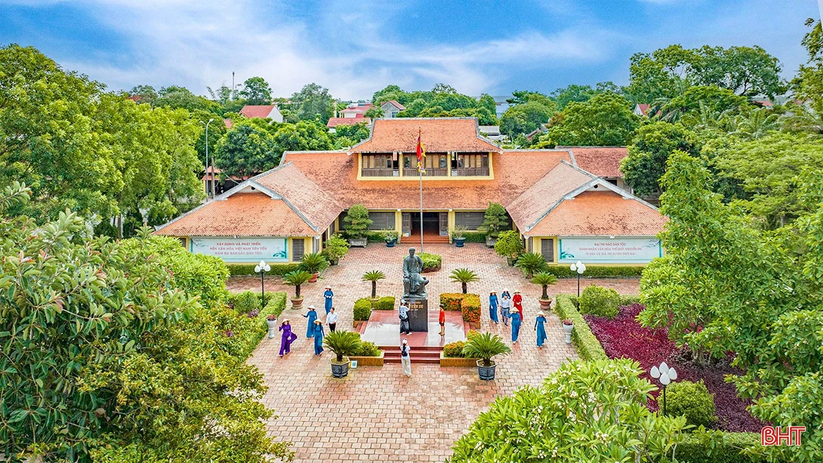 Kỷ niệm 260 năm Ngày sinh Đại thi hào Nguyễn Du (1765-2025): Bài 1 - Danh nhân văn hóa thế giới