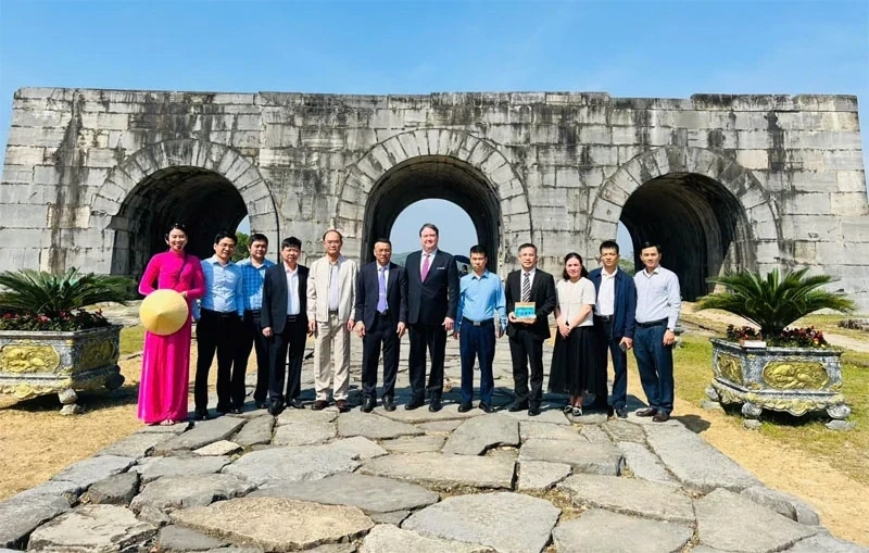 Phân quyền cho cấp sở, cấp xã trong quản lý di sản văn hóa