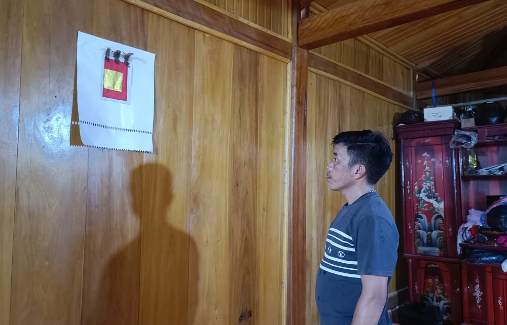 Nét đẹp nghề làm giấy dó của đồng bào Mông