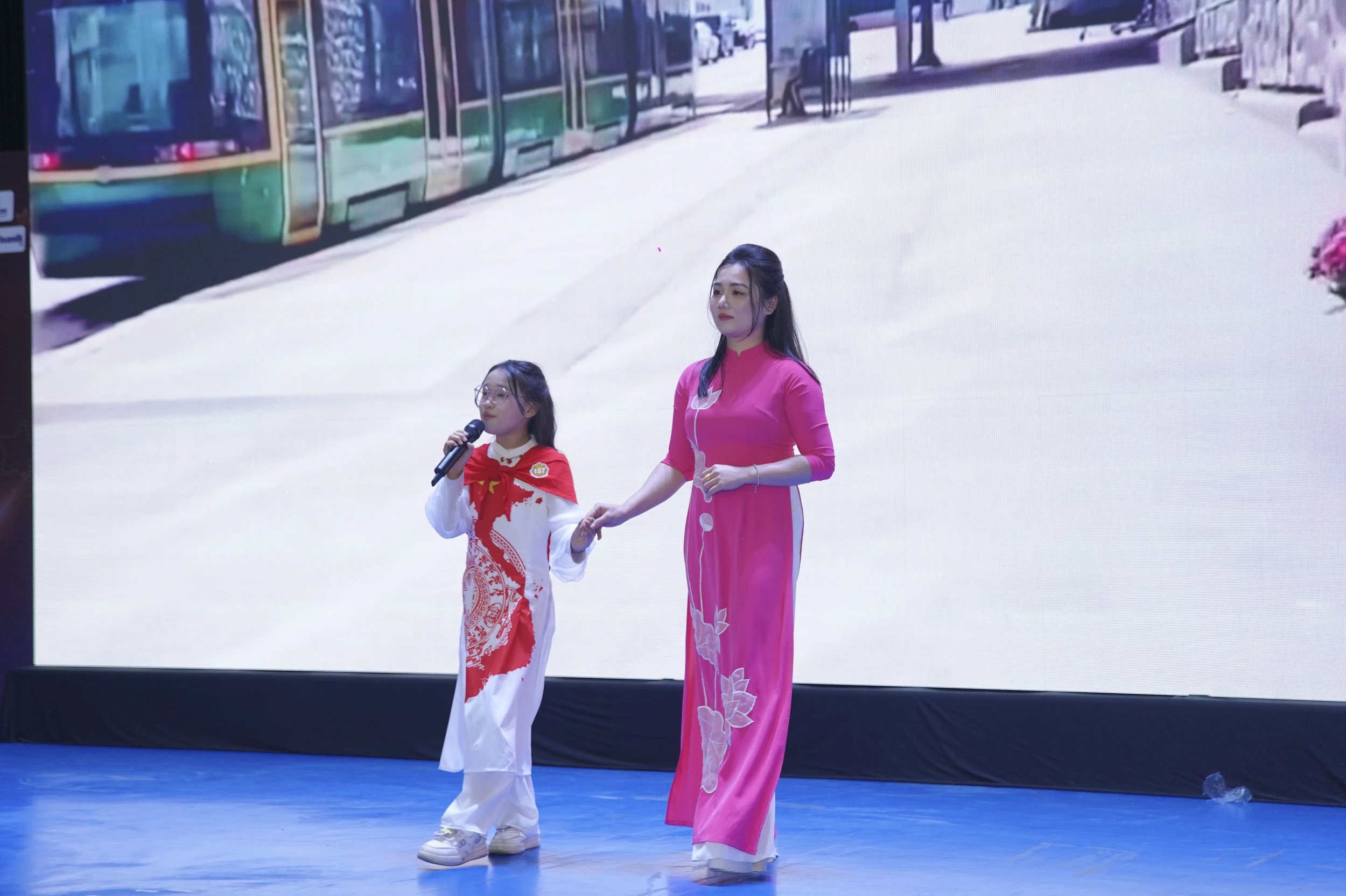 Micro Vàng: Lan tỏa tình yêu quê hương đất nước trong học sinh