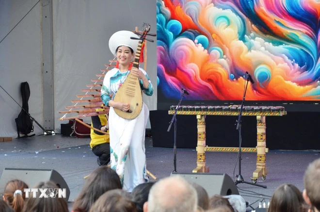 Quảng bá hình ảnh Việt Nam ra nước ngoài: Sẽ xây dựng bộ nhận diện Quốc gia