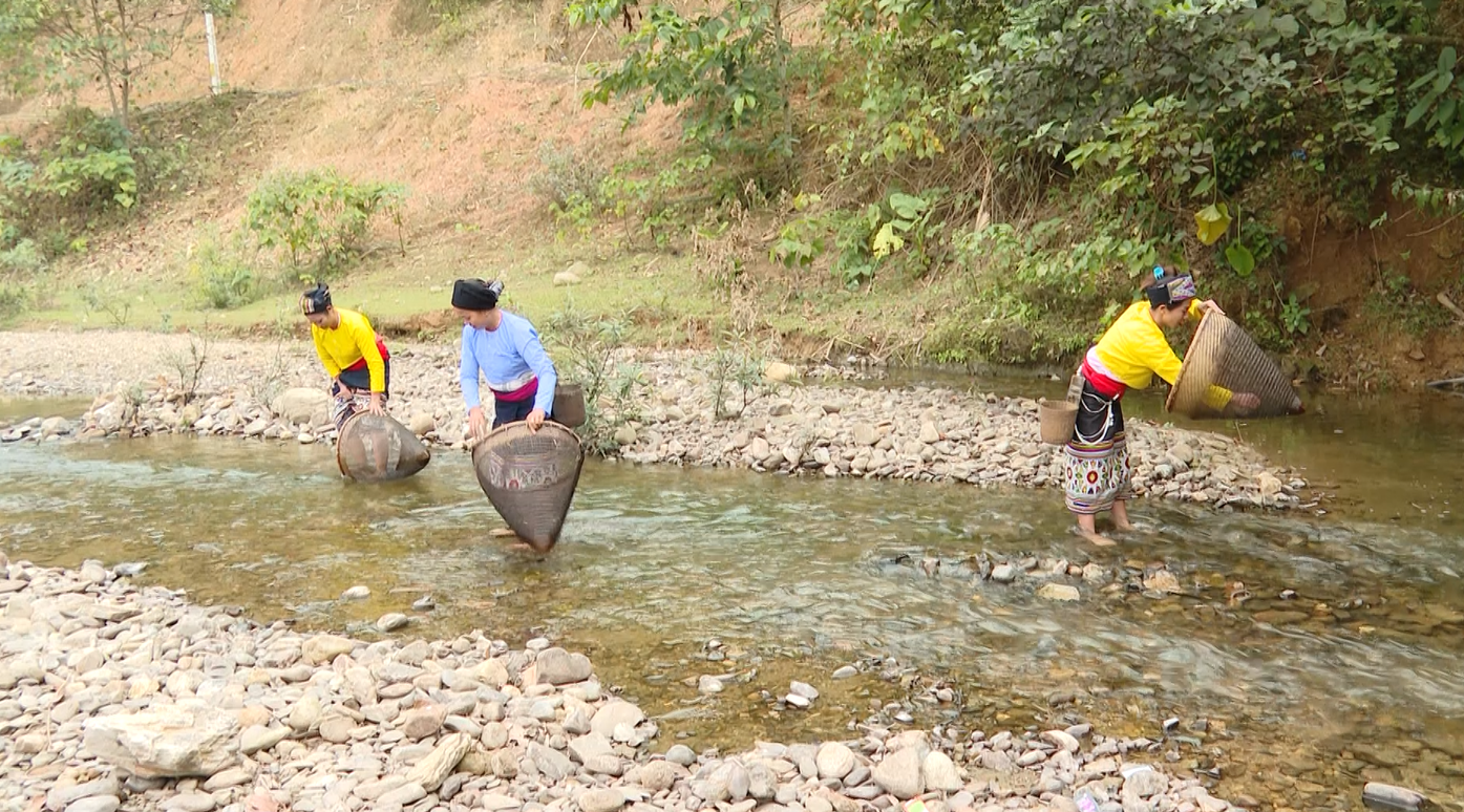 Tết ăn cá của dân tộc Thái