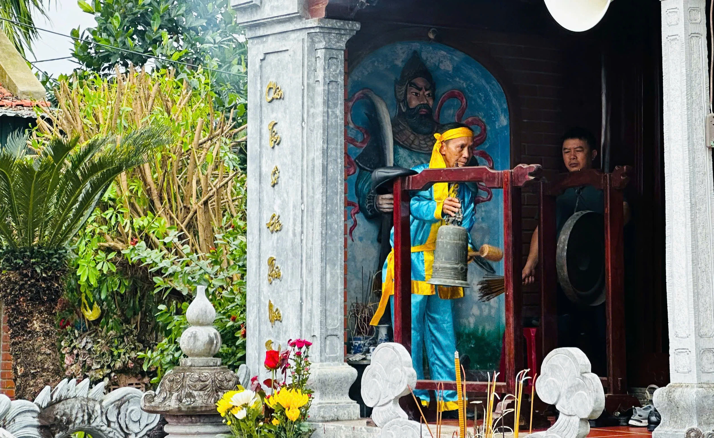 Về Nghè Trung trẩy hội xuân