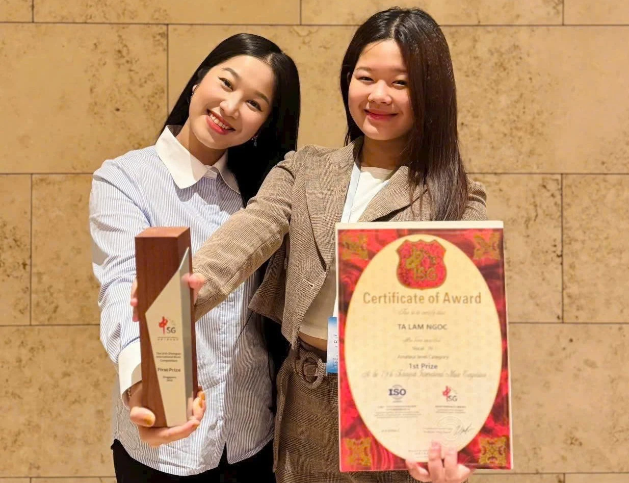 Vút cao tiếng hát sơn ca