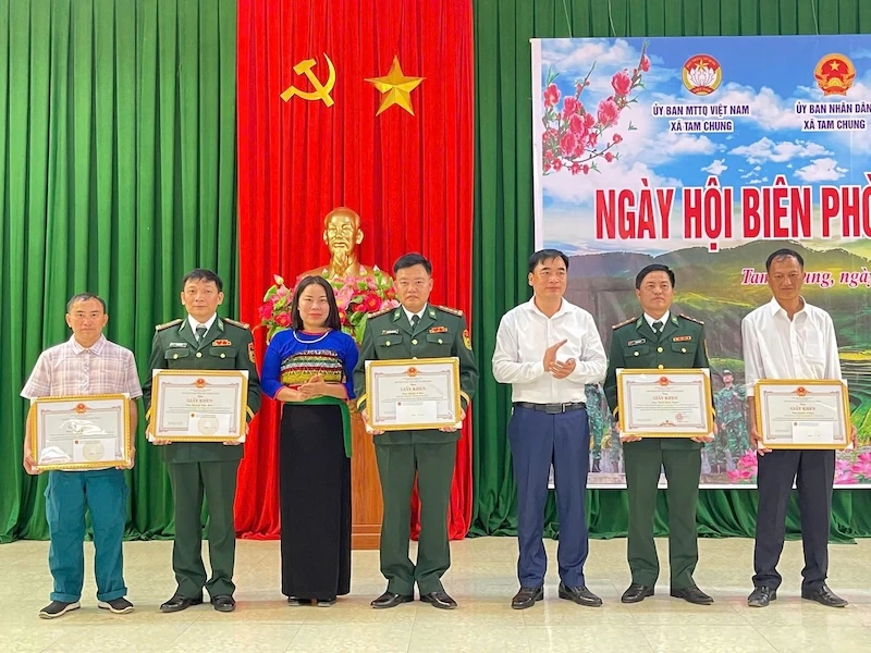 Xã Tam Chung sơ kết phong trào toàn dân tham gia bảo vệ chủ quyền, an ninh biên giới quốc gia