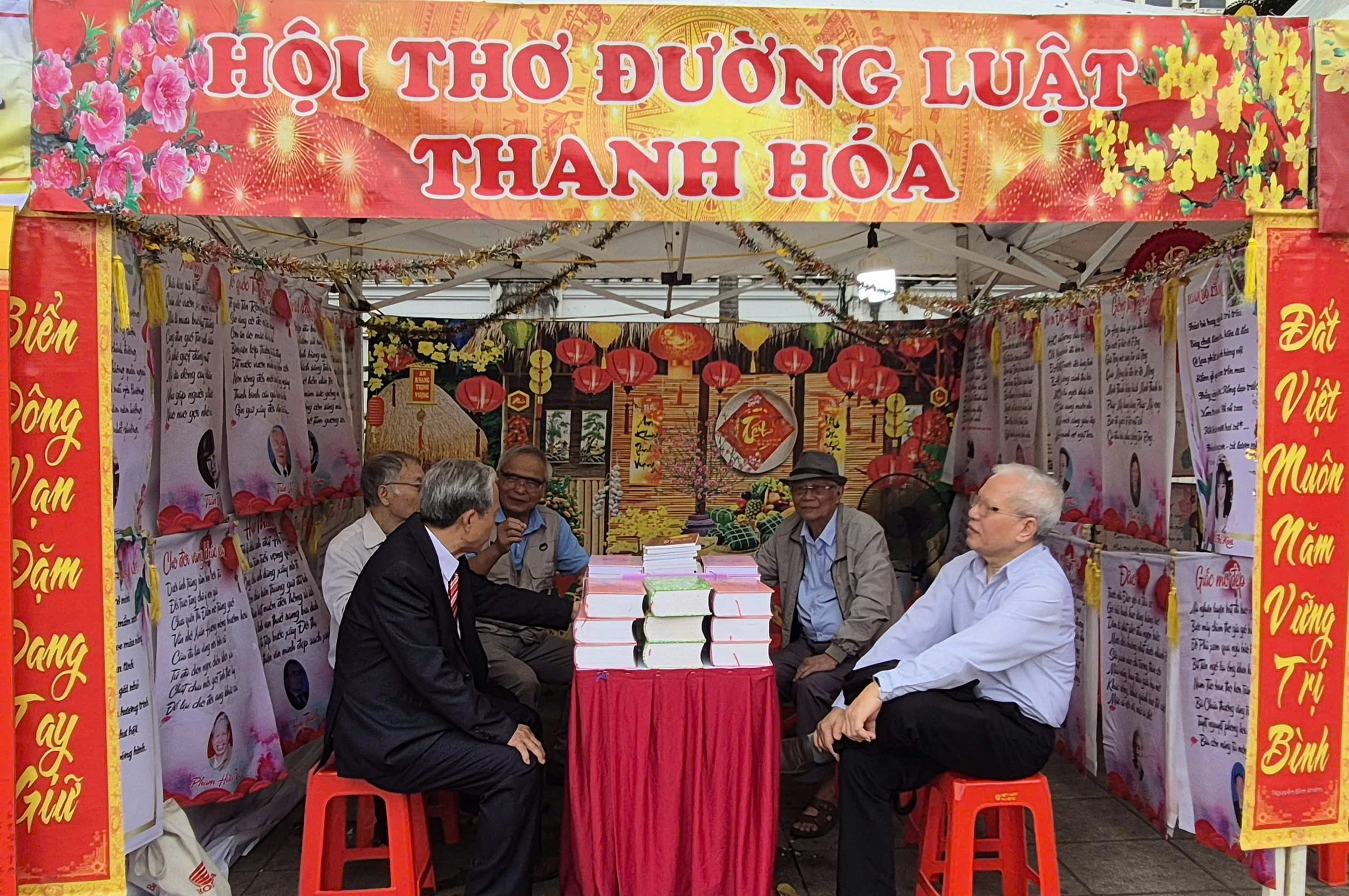 Sáng tạo và bản sắc trong không gian quán thơ Xứ Thanh