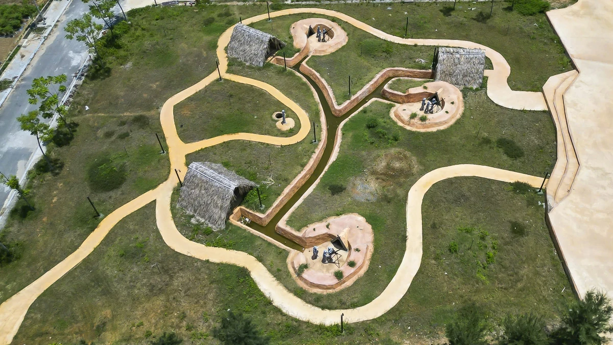 Cận cảnh tượng đài Trung đội nữ dân quân Hoa Lộc bắn rơi máy bay Mỹ