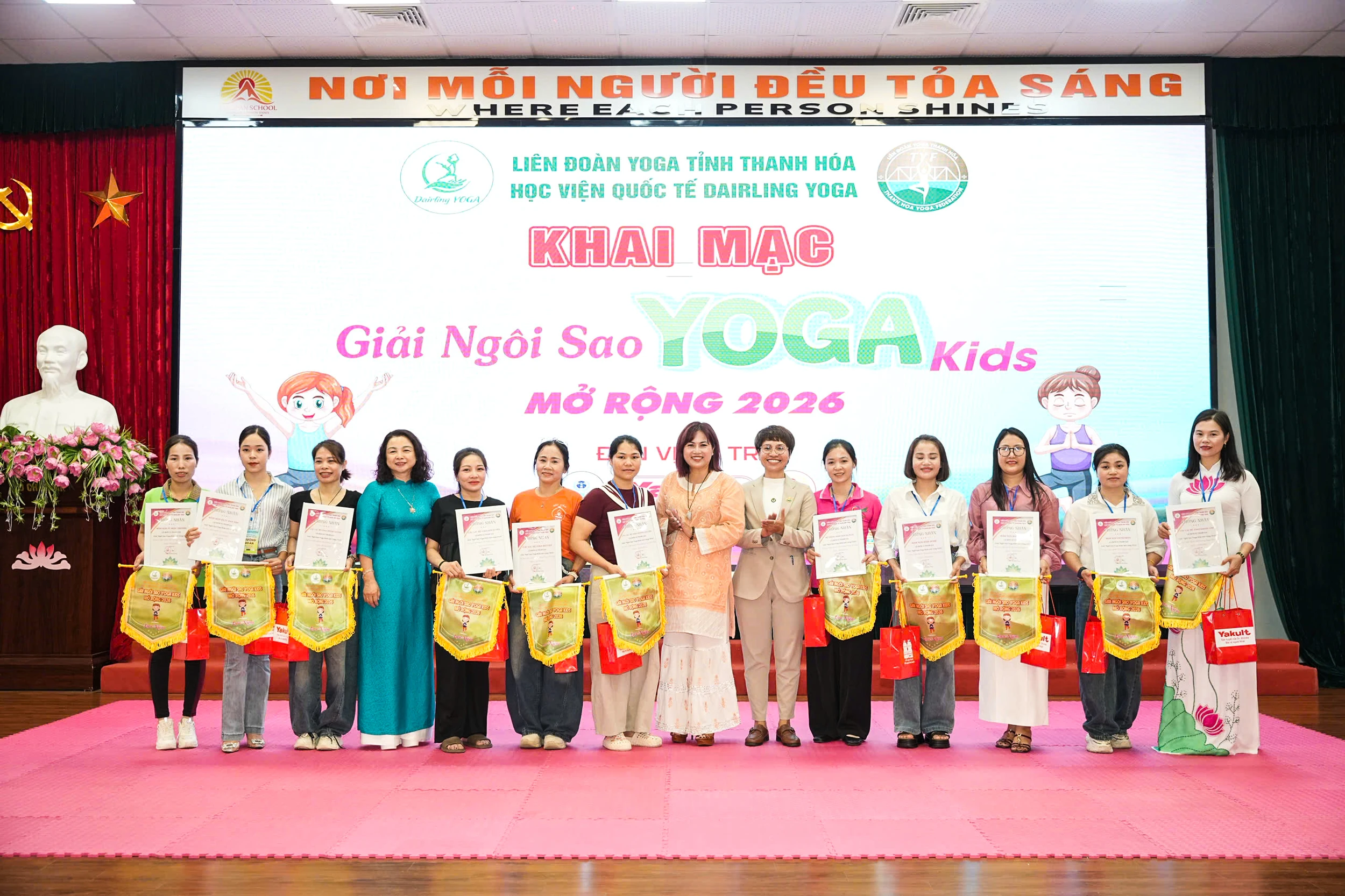 Hơn 200 vận động viên tranh tài tại Giải Ngôi sao Yoga Kids mở rộng năm 2026