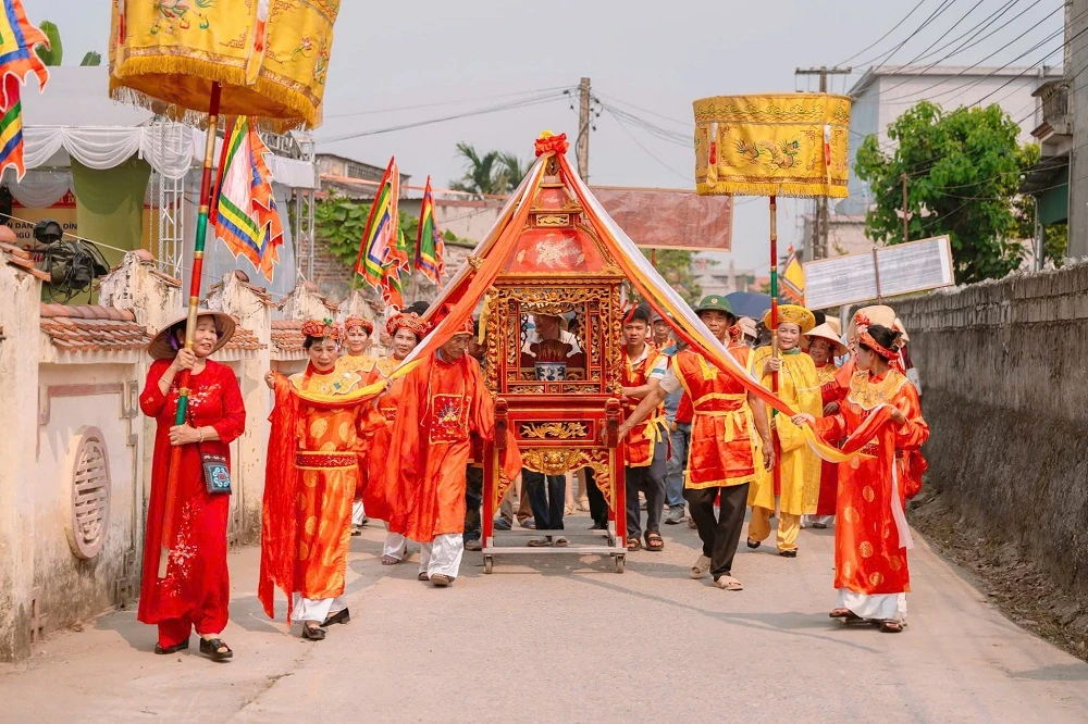 Dâng hương tưởng niệm 1.985 năm ngày mất nữ tướng Lê Thị Hoa